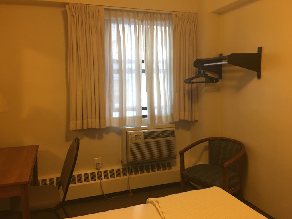 Seafarers International House Hotel New York Exterior photo